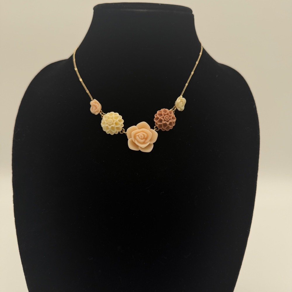 Gold Tone Peach Cream Rose Floral Bib Necklace Adjustable Chain